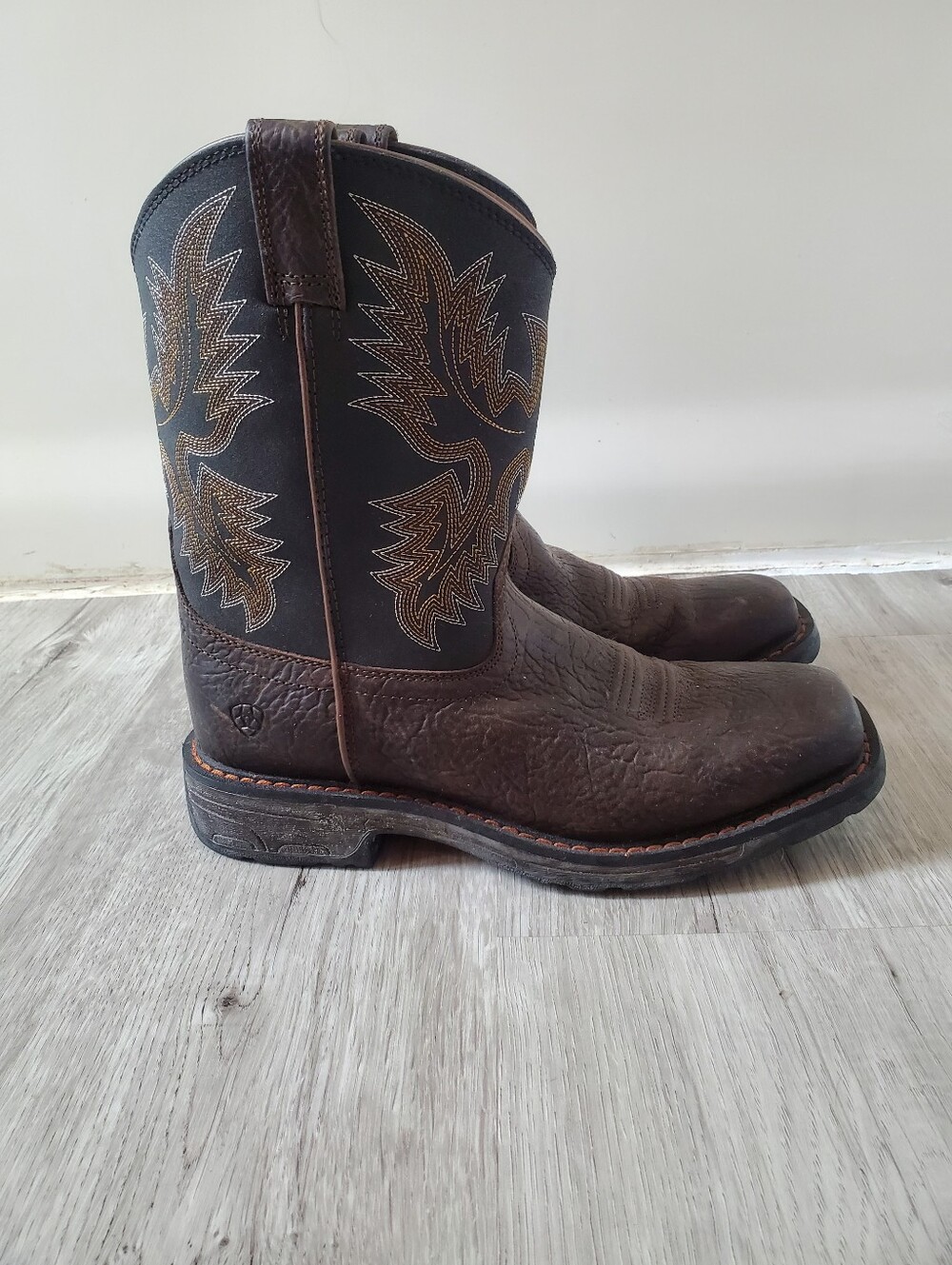 Ariat Work Hog Brown Bruin Leather Wide Square Toe Western Style Work Boots
